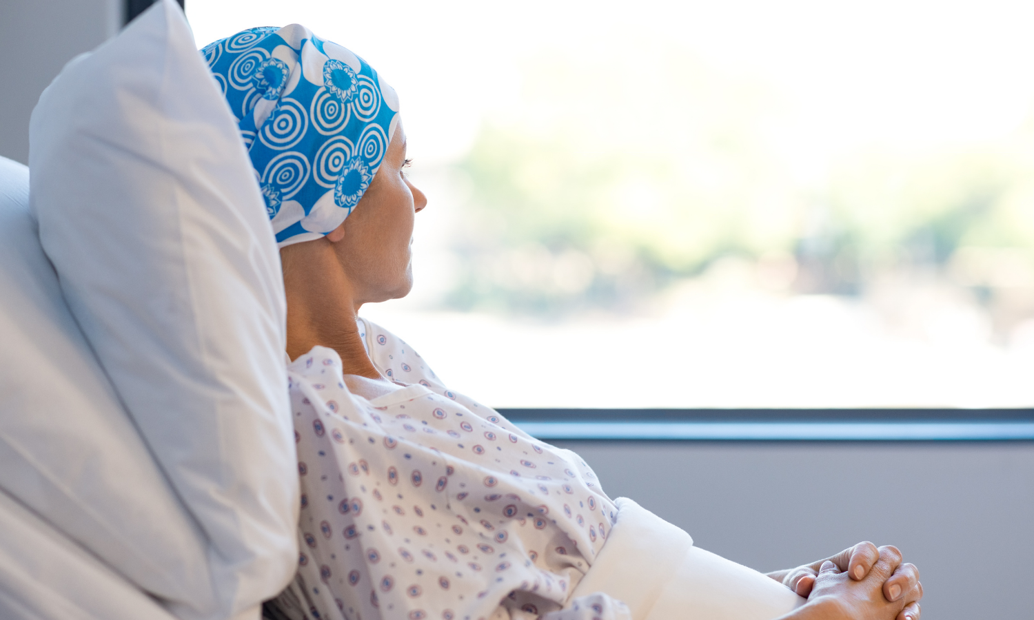 Ból kostny przy przerzutach – jak wsparcie terapii kannabinoidami wpływa na tolerancję opioidów i komfort onkologiczny